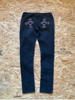 Slim Black Y2K Skinny Jeans with Embroidered Cross Back Pockets - Women